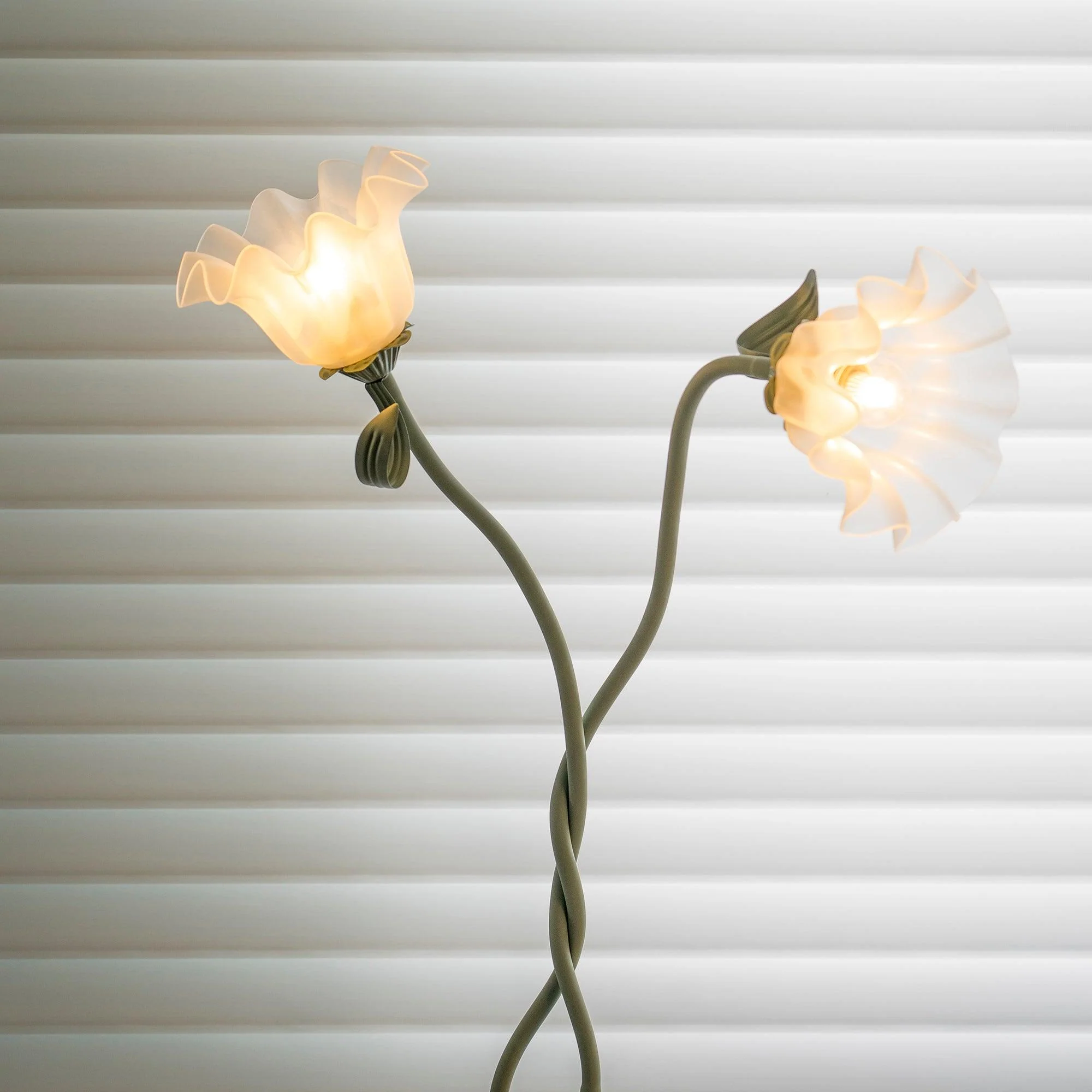 Fiorielle – Elegante Bloem Vloerlamp - Image 16