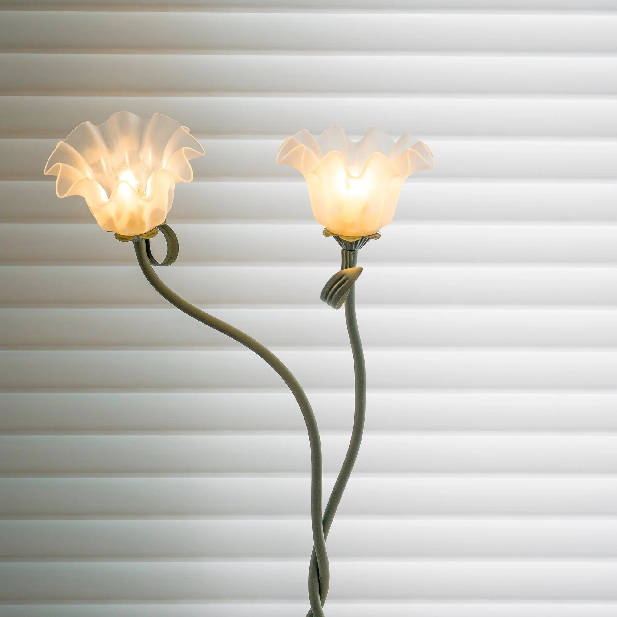 Fiorielle – Elegante Bloem Vloerlamp - Image 17