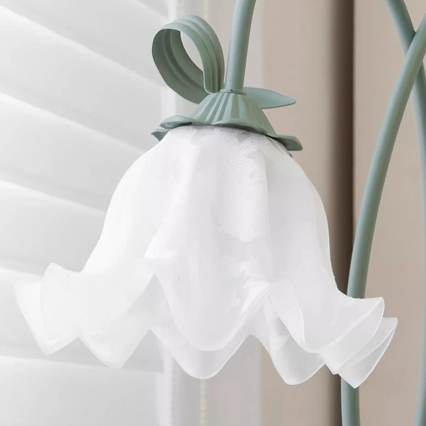 Fiorielle – Elegante Bloem Vloerlamp - Image 21