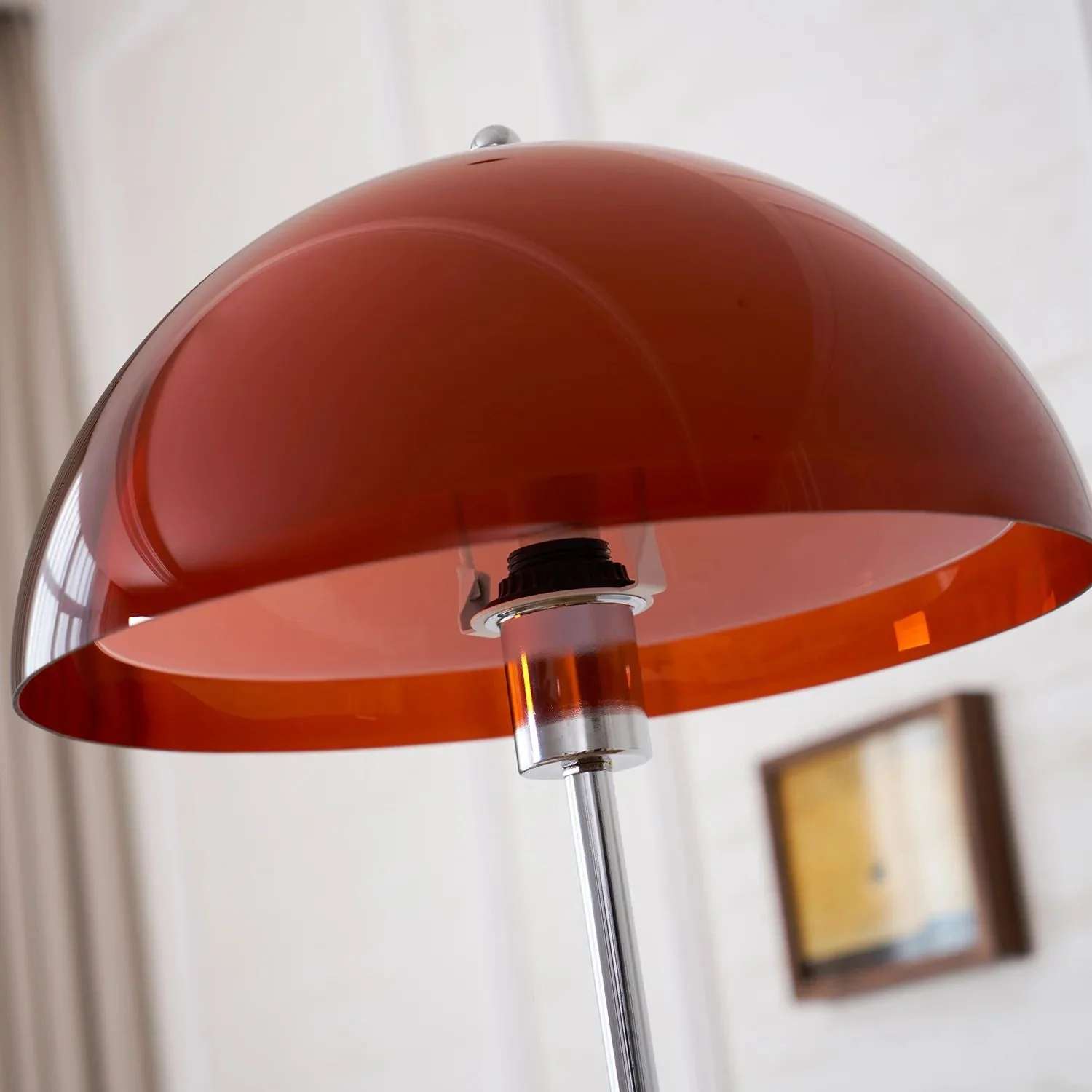 Marzella – Retro Vloerlamp Met Amber Koepel - Image 10