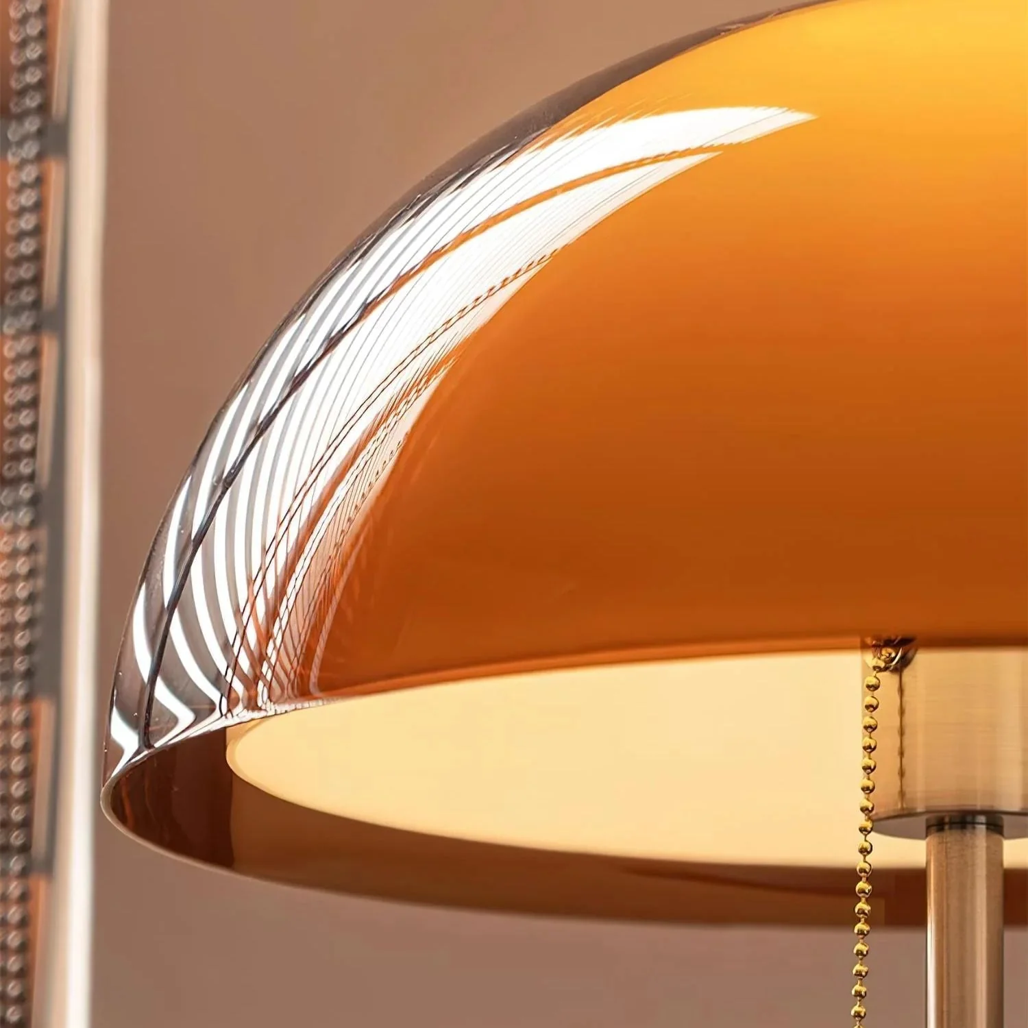 Marzella – Retro Vloerlamp Met Amber Koepel - Image 8