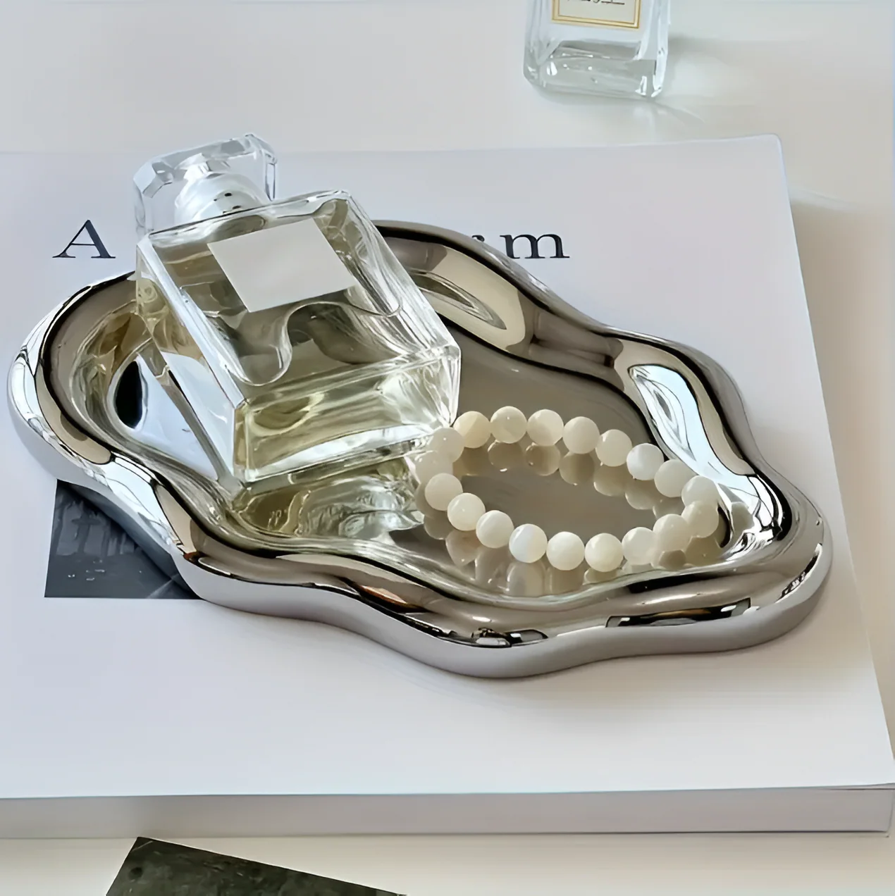 Neranthe - Elegant Wit Keramisch Sieradenschaaltje - Image 10